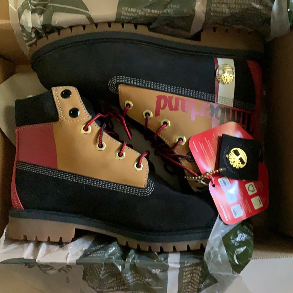 Boys Size 6 Timberland Boot. Brand New
